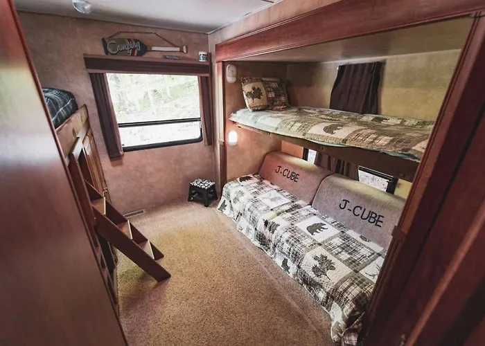 Rv Adventure Roscoe Pet Friendly